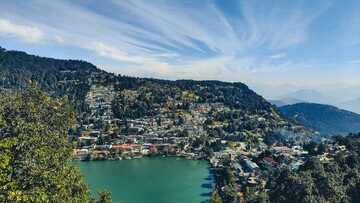 view of nainital displaying its beauty