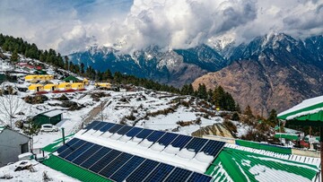 snowy mountain peaks in auli
